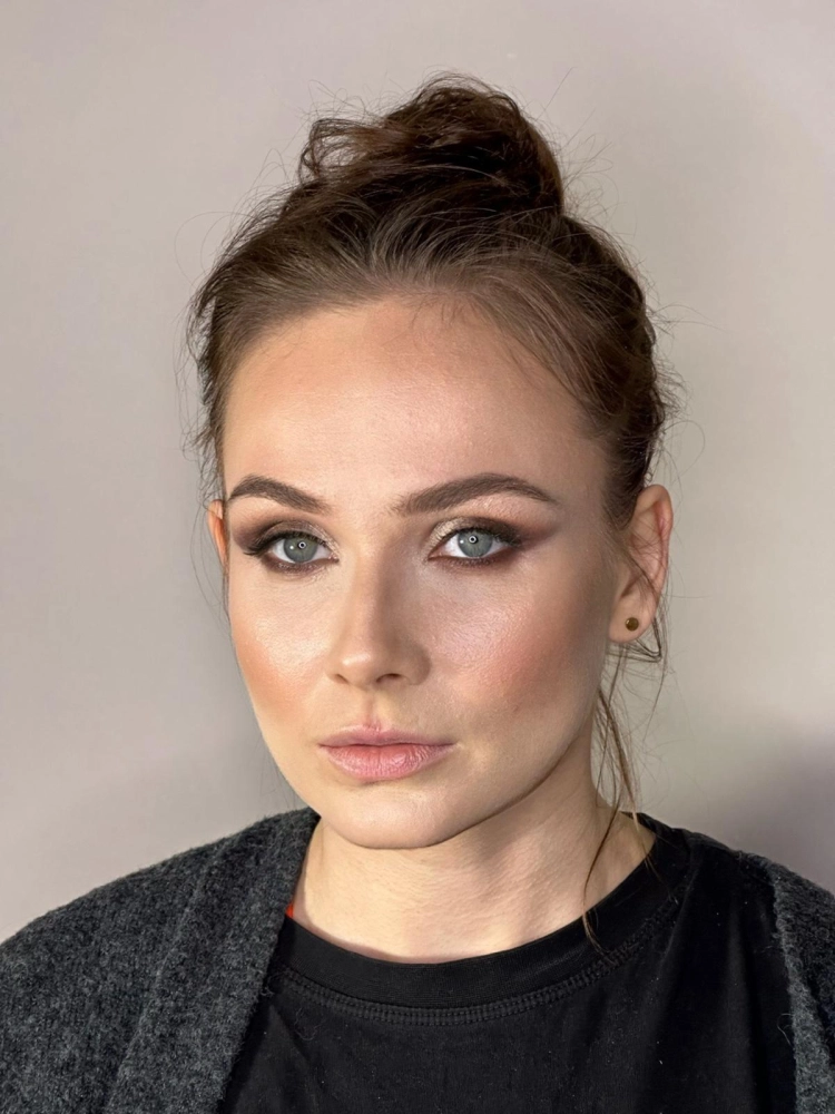 Frauen nach Make-up von Stefanie Wötzel